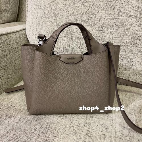 شنطة دكني DKNY