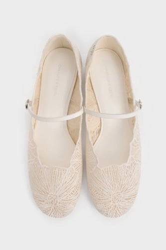 حذاء تشارلز اند كيث