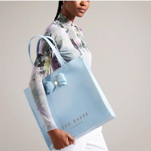 كيس ازرق وسط تيد بيكر Ted Baker