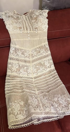 فستان نسائي دانتيل ميدي