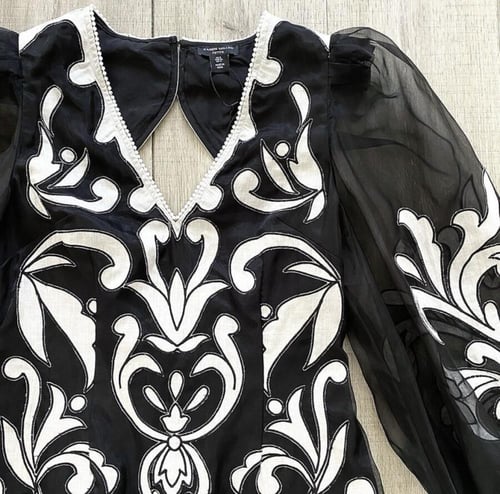 فستان كارين ميلين