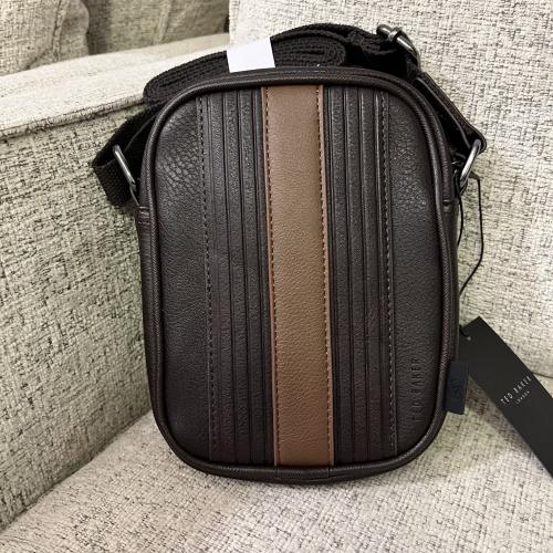 شنطة رجالية تيد بيكر Ted Baker