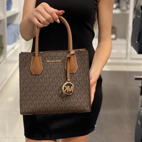 شنطة مايكل كورس