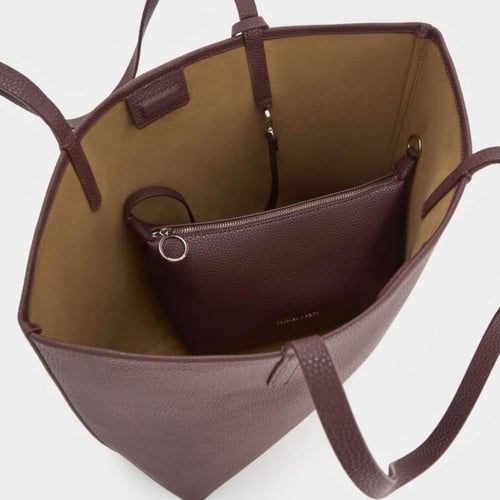 شنطة عنابي تشارلز اند كيث