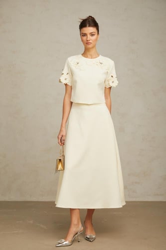 طقم نسائي سُكري