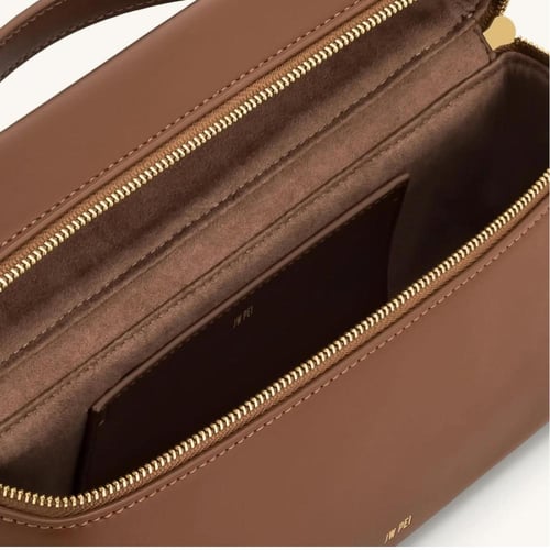 شنطة بني JW PEI