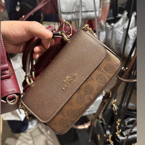 شنطة كوتش coach