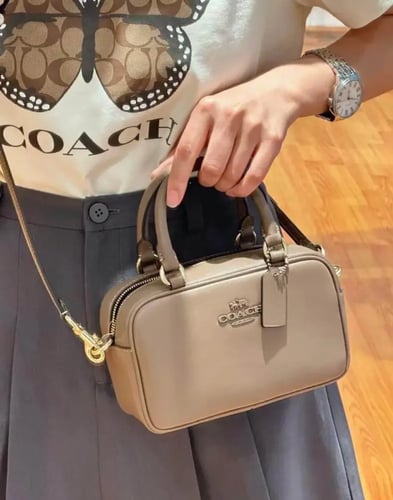 شنطة كوتش coach