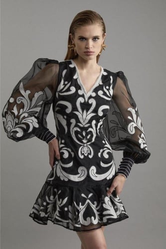 فستان كارين ميلين