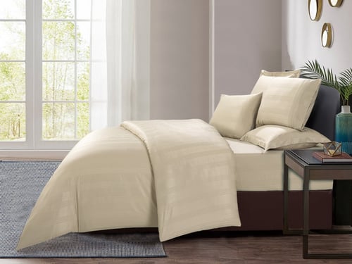 مفرش فندقي 115 جاكار إيطالي مخطط