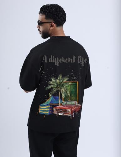 تيشرت اسود - black t-shirt