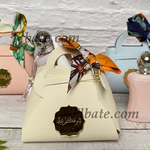 هدية عطر ومناكير - طقم فاخر بشنطة جلد وربطة أنيقة