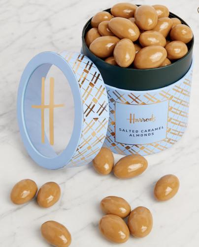 Salted caramel almonds