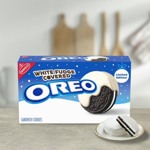 Winter oreo fudge