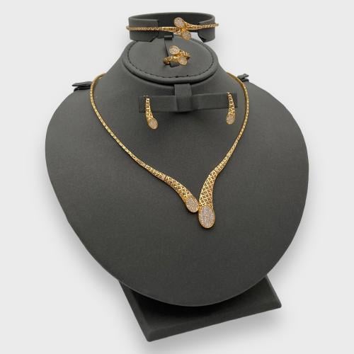 طقم طوق من طيبه