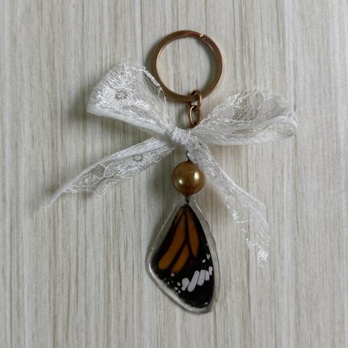 ميدالية جناح فراشة