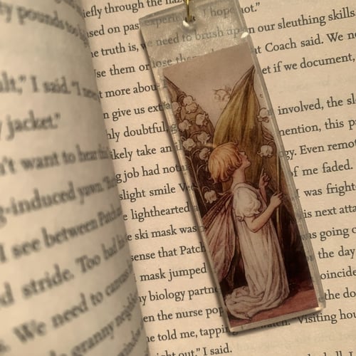 فاصل كتاب أنيق جناح فراشة حقيقية