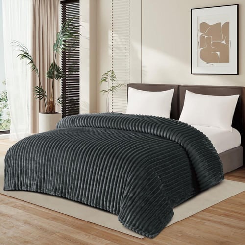 بطانية مقلم كمفورت فرو مخمل | نفرين | متوفر بعدة أ...