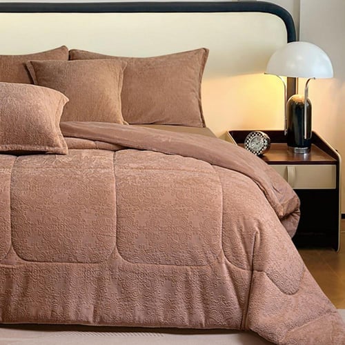 طقم لحاف شتوي نفر ونص مخمل ناعم | لون بيج داكن OBS