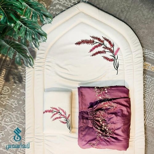طقم صلاة مطرز نسائي