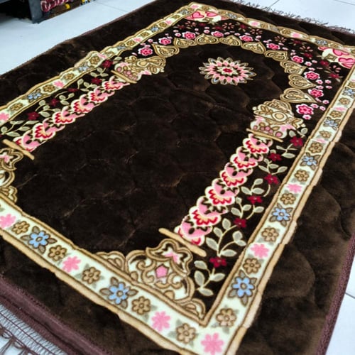 سجادة صلاة مخمل حرير مبطنة بميلتون مطرزة سداسي مع...