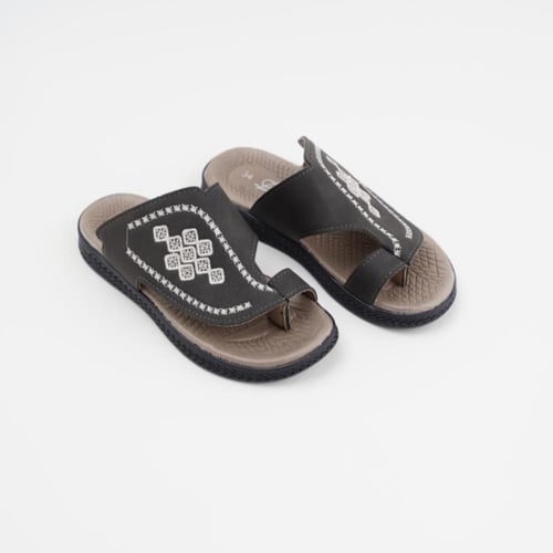 حذاء شبابي مطرز DL21-12