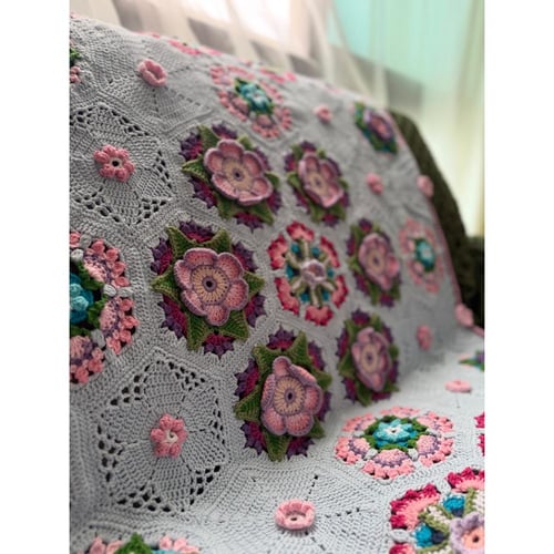 بطانية زهر وحنين