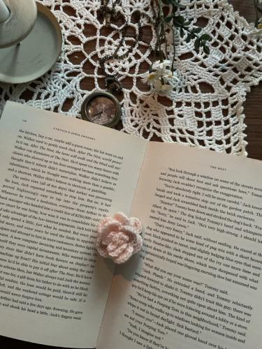 بروش الوردة