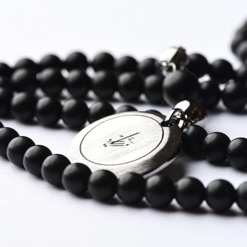 قلادة / سبحة من حجر الاونكس 99 حبة مع فضة