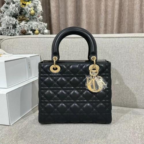 ديور ليدي ميديم مقاس 24cm
