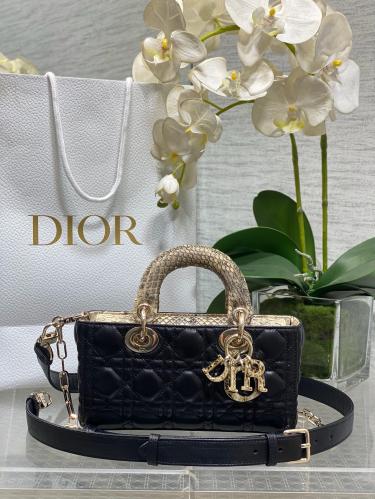 شنط ديور ماستر