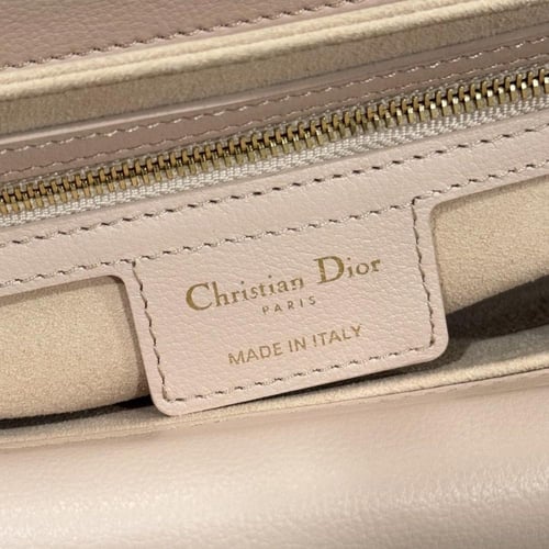 ديور Jolie مقاس 22cm