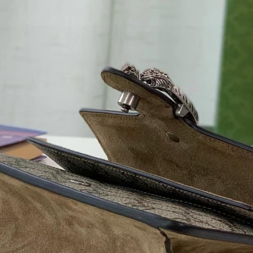 قوتشي ديونيسوس هاندل مقاس 18cm.