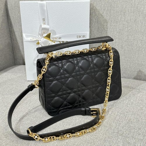ديور Jolie مقاس 22cm