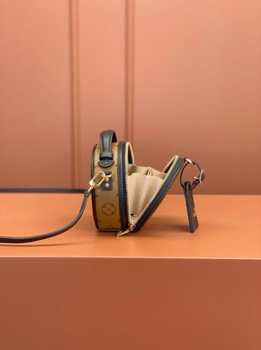 لوي فيتون Mini Boite Chapeau مقاس13cm