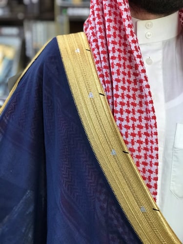 بشت رجالي ملكي رسمي لون كحلي دقة ملكيه قماش صوف 80...