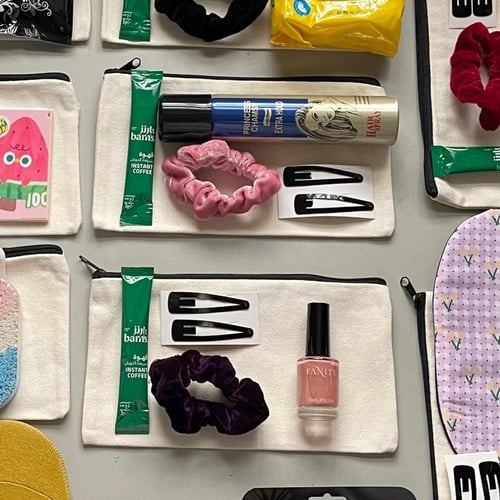 ١٠ عيديات متنوعة للكبار - مع إمكانية كتابة الاسم-