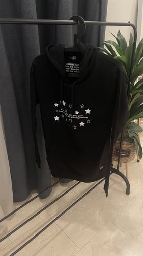 بلوفر بهودي مع عباره مخفيه