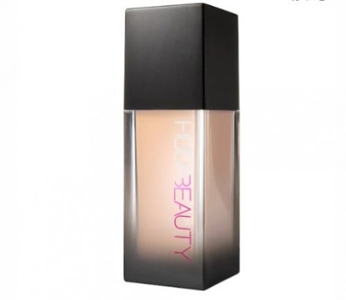 كريم اساس فوكس فيلتر من هدى بيوتي-SHORTBREAD 200B