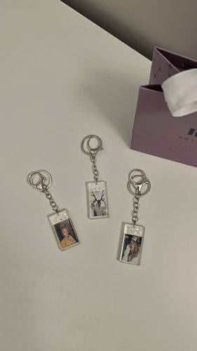 ميدالية بصوره من اختيارك مع نجوم