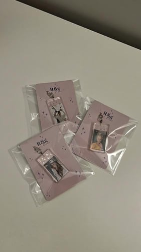 ميدالية بصوره من اختيارك مع نجوم