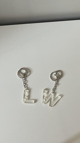 ميدالية مفتاح بالصدف