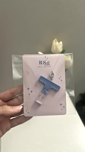 ميداليه بالاحرف