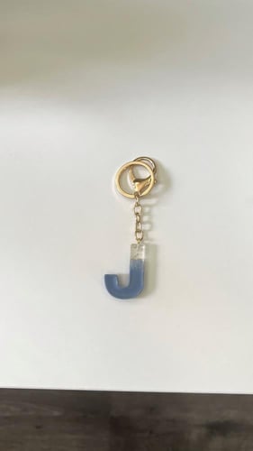 ميداليه احرف