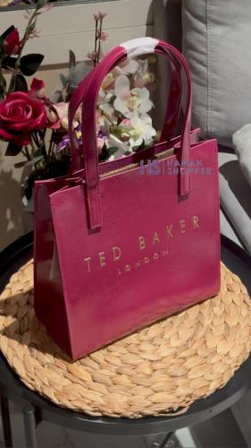 شنطة تيد بيكر