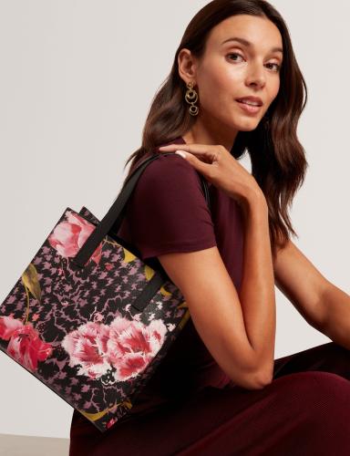 جديد - شنطة تيد بيكر بطبعة أزهار أسود