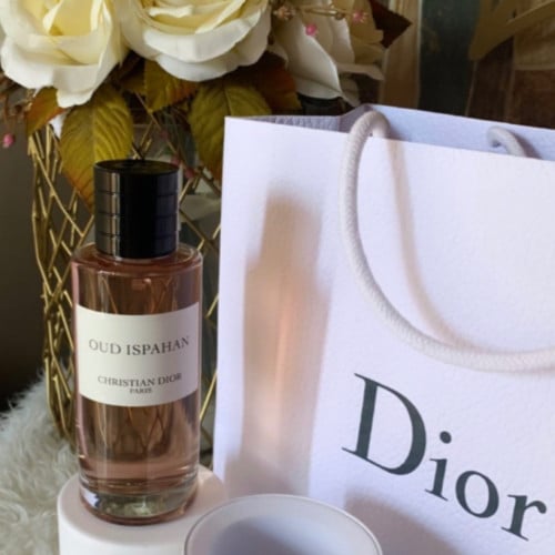 عطر عود اصفهان من ديور