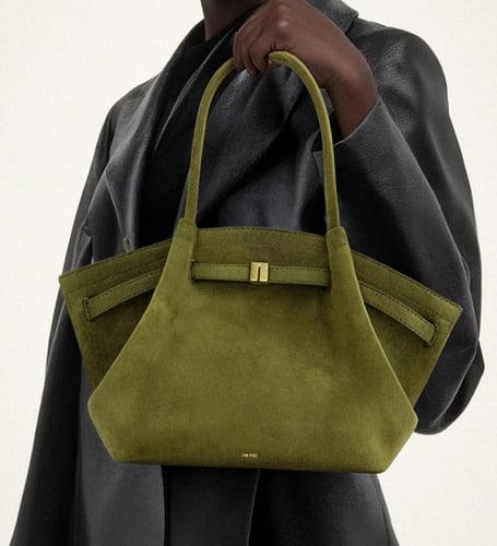 شنطة JW PEI “هانا" - مقاس ميديم