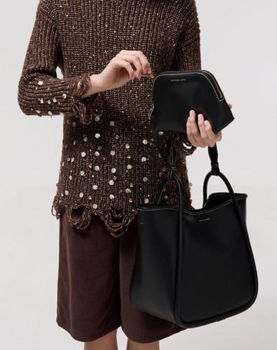 شنطة ليلى من تشارلز اند كيث XL