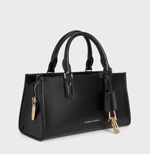 شنطة تشارلز آند كيث